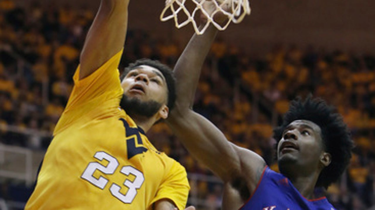 No. 18 West Virginia beats No. 2 Kansas 85-69 (Jan 24, 2017)